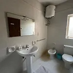 Apartment F6 Near The In *