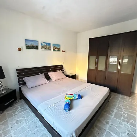 F6 Near The In * Sliema