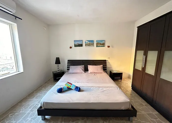 公寓 F6 Near The In *